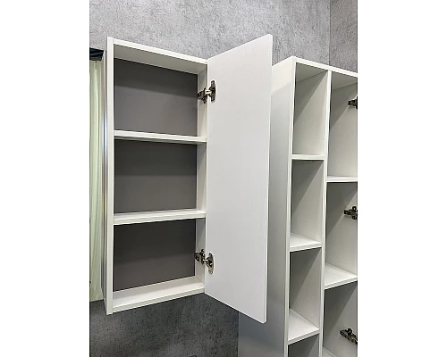 Купить Зеркало со шкафом Comforty Милан 90 00004137130 Белый глянец в магазине сантехники Santeh-Crystal.ru