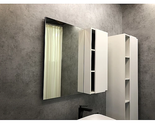 Купить Зеркало со шкафом Comforty Милан 90 00004137130 Белый глянец в магазине сантехники Santeh-Crystal.ru