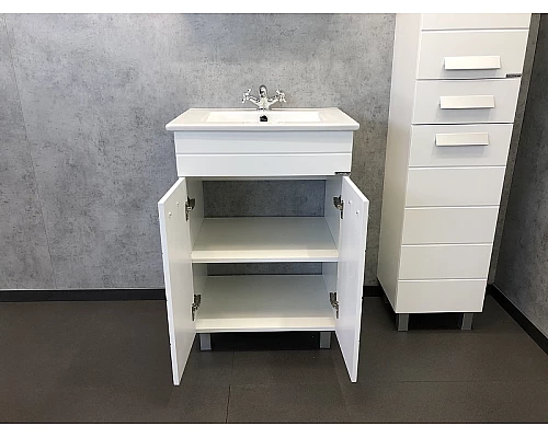 Купить Тумба с раковиной Comforty Модена М-60 00-00001642 Белая матовая в магазине сантехники Santeh-Crystal.ru