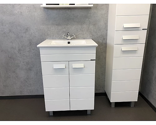 Купить Тумба с раковиной Comforty Модена М-60 00-00001642 Белая матовая в магазине сантехники Santeh-Crystal.ru