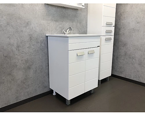 Купить Тумба с раковиной Comforty Модена М-60 00-00001642 Белая матовая в магазине сантехники Santeh-Crystal.ru