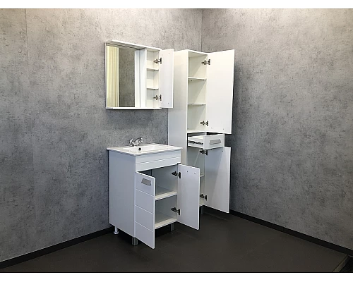 Приобрести Зеркало со шкафом Comforty Модена М-60 00-00001639 Белое матовое в магазине сантехники Santeh-Crystal.ru