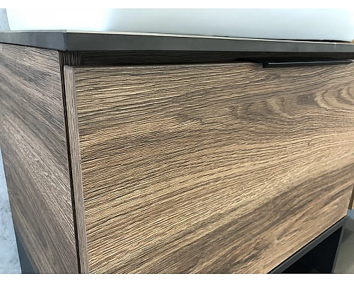 Купить Тумба с раковиной Comforty Штутгарт 60 00004151039 подвесная Дуб темно-коричневый Черная столешница в магазине сантехники Santeh-Crystal.ru