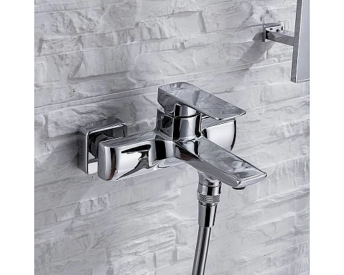 Купить Смеситель для ванны Allen Brau Infinity 5.21006-31 Черный матовый в магазине сантехники Santeh-Crystal.ru