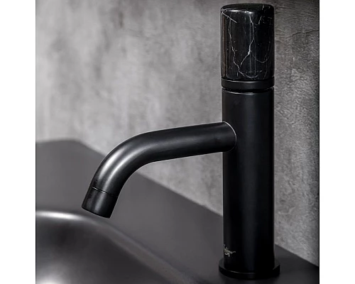 Приобрести Смеситель для раковины Boheme Stick 121-B-MR-B Черный в магазине сантехники Santeh-Crystal.ru