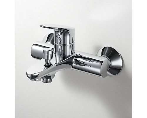 Приобрести Смеситель для ванны Bravat Drop F64898C-01A Хром в магазине сантехники Santeh-Crystal.ru
