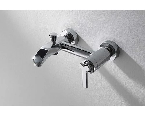 Купить Смеситель для ванны Bravat Waterfall F673107C-01 Хром в магазине сантехники Santeh-Crystal.ru