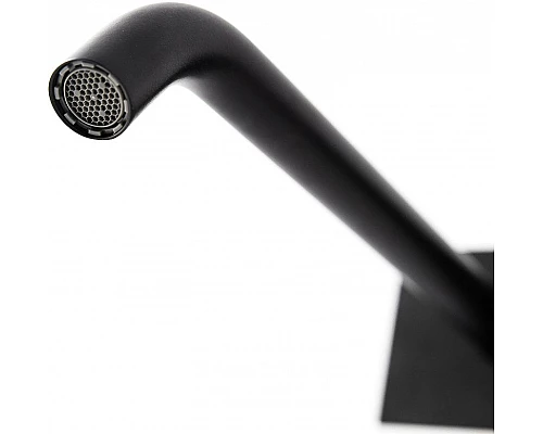 Приобрести Смеситель для раковины Cezares Leaf LEAF-BLI1-NOP Черный матовый в магазине сантехники Santeh-Crystal.ru