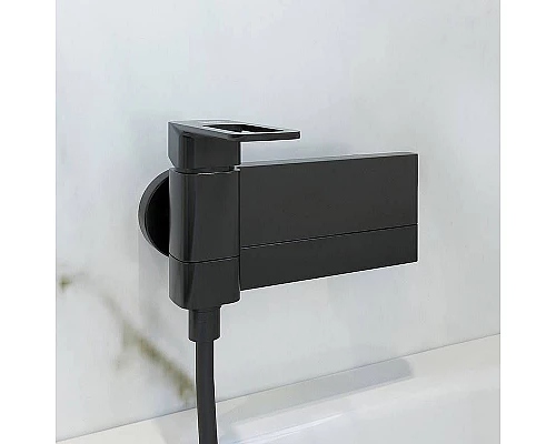 Купить Смеситель для ванны Iddis Slide SLIBL00i02WA Черный в магазине сантехники Santeh-Crystal.ru