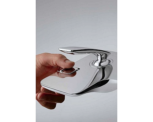 Приобрести Смеситель для ванны Kludi Balance 524450575 Хром в магазине сантехники Santeh-Crystal.ru