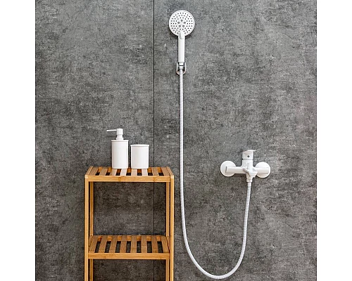 Купить Смеситель для ванны Orange Aristo M19-300W Белый в магазине сантехники Santeh-Crystal.ru