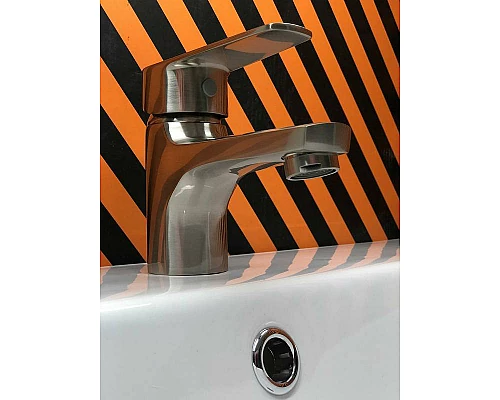 Приобрести Смеситель для раковины Orange Loop M26-021Ni Никель в магазине сантехники Santeh-Crystal.ru