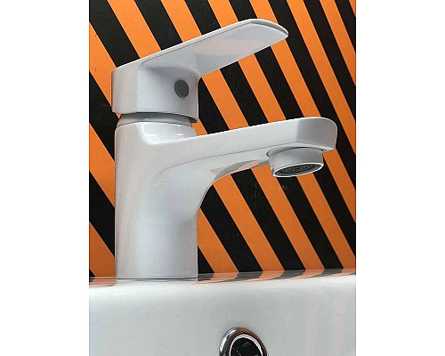 Заказать Смеситель для раковины Orange Loop M26-021W Белый в магазине сантехники Santeh-Crystal.ru