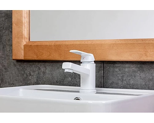 Приобрести Смеситель для раковины Orange OneLife P02-021w Белый в магазине сантехники Santeh-Crystal.ru