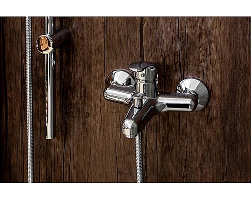 Заказать Смеситель для ванны Orange OneLife P01-100cr Хром в магазине сантехники Santeh-Crystal.ru