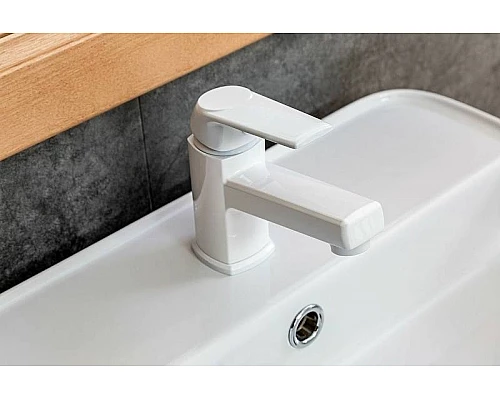 Приобрести Комплект смесителей Orange OneLife P02-511w Белый в магазине сантехники Santeh-Crystal.ru