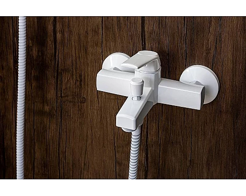 Приобрести Комплект смесителей Orange OneLife P02-511w Белый в магазине сантехники Santeh-Crystal.ru