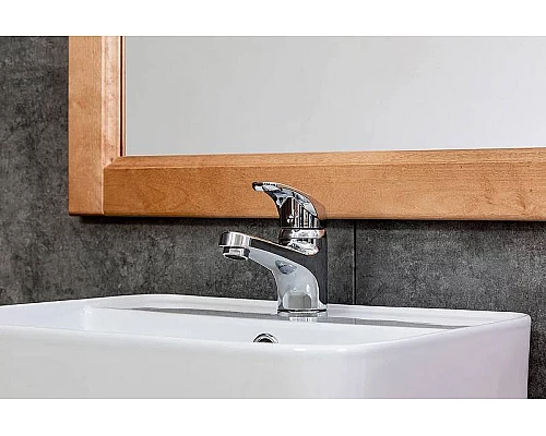 Заказать Смеситель для раковины Orange OneLife P01-022cr с гигиеническим душем Хром в магазине сантехники Santeh-Crystal.ru