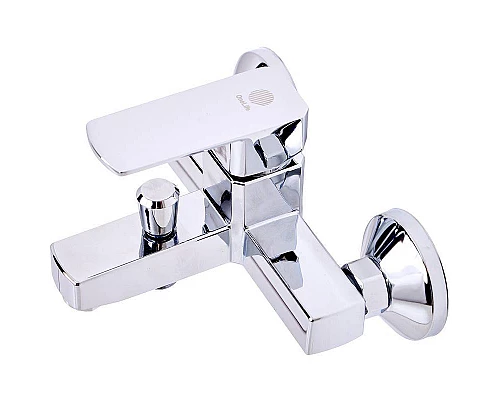 Приобрести Смеситель для ванны Orange OneLife P06-100cr Хром в магазине сантехники Santeh-Crystal.ru