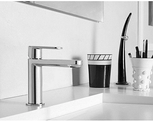 Заказать Смеситель для раковины Paffoni Candy CA071HCR Хром глянцевый в магазине сантехники Santeh-Crystal.ru