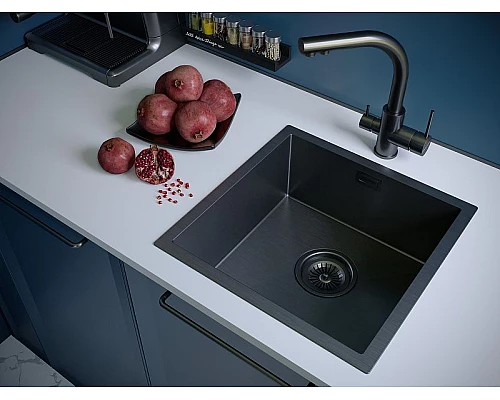 Приобрести Смеситель для кухни Paulmark Essen Es213011-GM Вороненая сталь в магазине сантехники Santeh-Crystal.ru