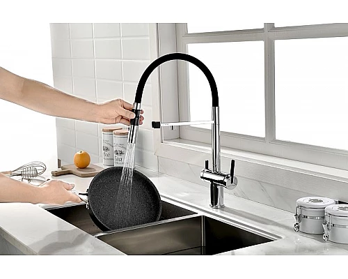 Купить Смеситель для кухни Paulmark Gravity Gr213188-CR Хром Черный в магазине сантехники Santeh-Crystal.ru