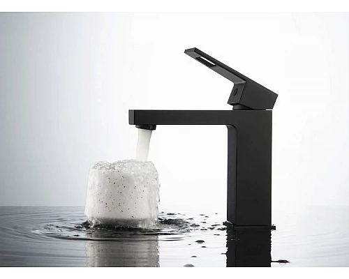 Приобрести Смеситель для раковины Timo Briana 7161/03F Черный в магазине сантехники Santeh-Crystal.ru