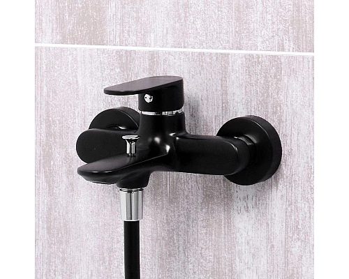 Приобрести Смеситель для ванны WasserKRAFT Elbе 7401 Черный матовый Хром в магазине сантехники Santeh-Crystal.ru